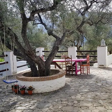 Gateway To The Alpujarras, 'cortijo Derry' Guest house